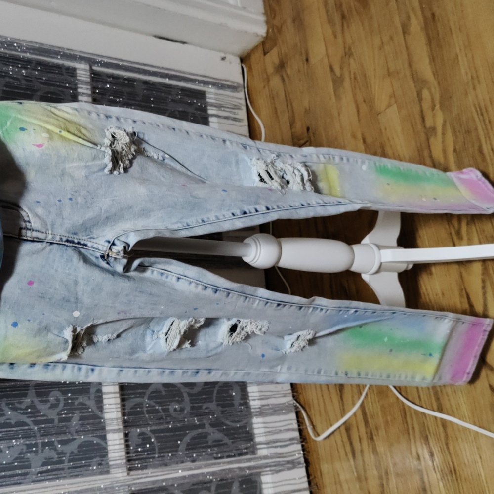 Blue topic size 5/6 true to size blue fade with green blue pink and yellow